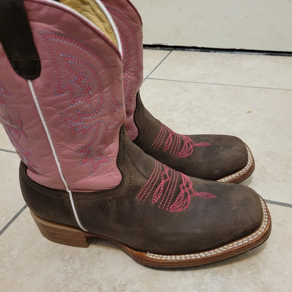Boot's woman